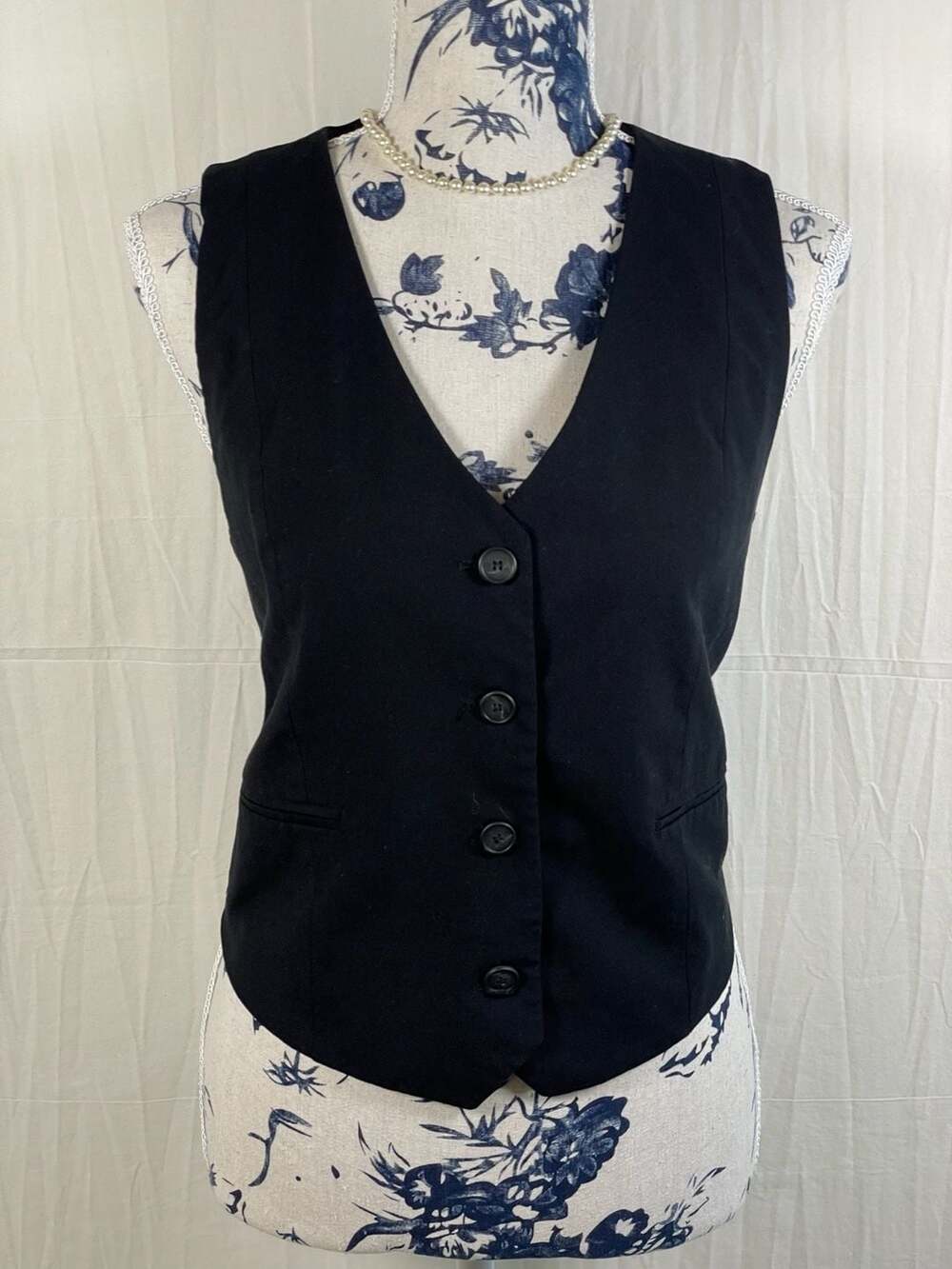 ZARA Women's Black V-Neck Tailored Button-Down Vest Waistcoat Sz XS